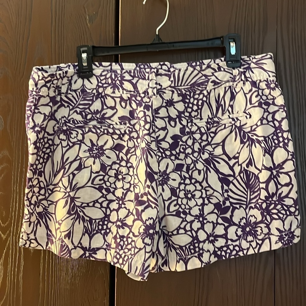 New York & Co. white with purple floral linen blend shorts. Size 12 - Picture 5 of 9